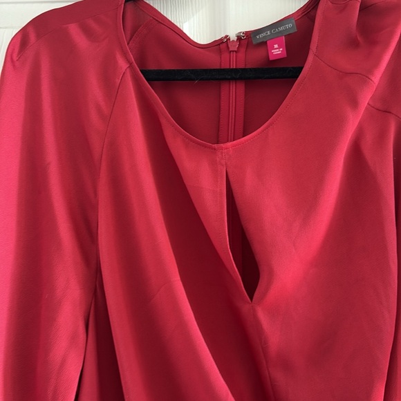 Red blouse - Picture 4 of 4